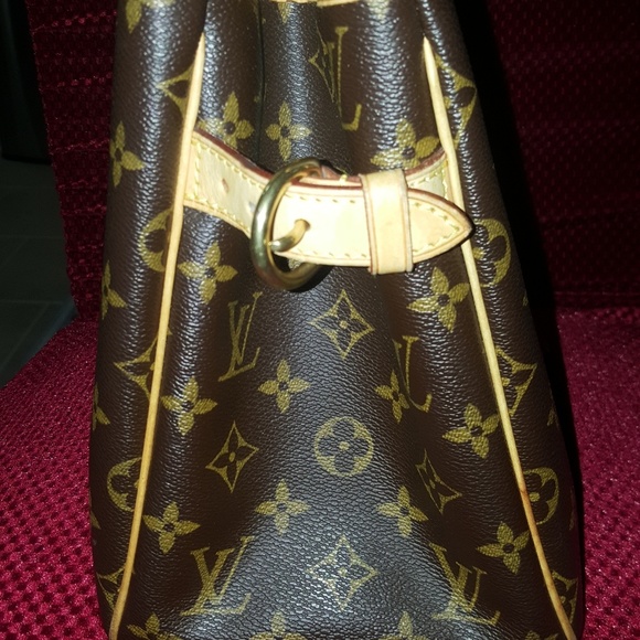 Authentic Louis Vuitton Batignolles Vertical PM - Picture 5 of 8